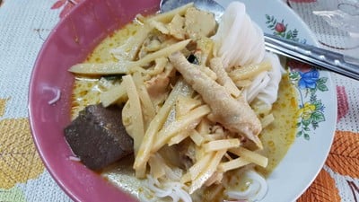 ขนมจีนแกงเขียวหวาน