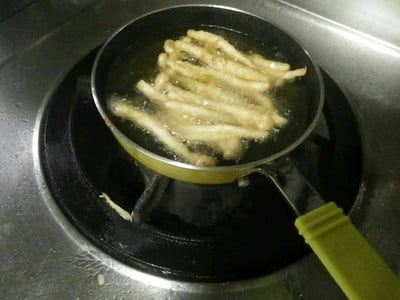 วิธีทำ เห็ดทอดซอสไข่กุ้ง วิธีทำ เห็ดทอดซอสไข่กุ้ง
