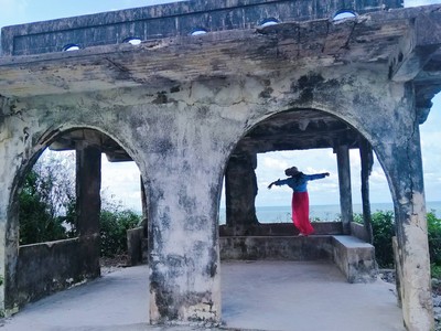 คาเฟ่ร้างตรงทางลงบันได