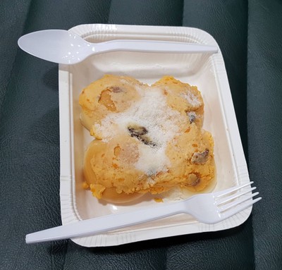 ปังนม(ผง)เปื้อนไข่เค็ม