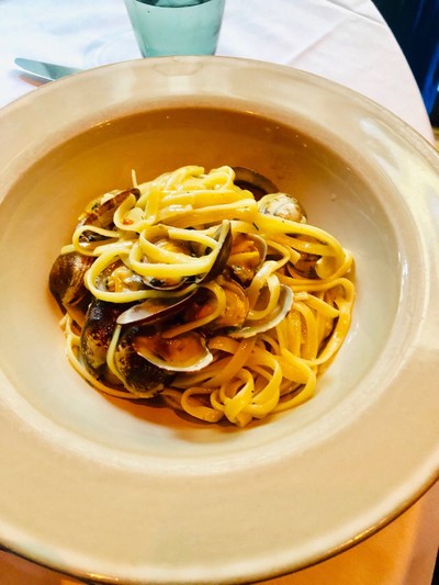 “Pasta with Clams” เส้นทำเองนุ่มนวล น้ำซอสอร่อยมาก ⭐️⭐️⭐️⭐️⭐️