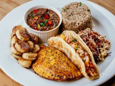 Jamaican Eatz W District Market Jamaican Eatz W District Market