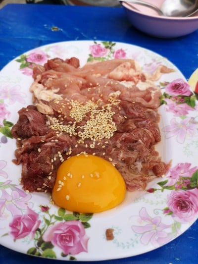 อาหาร หรือ เครื่องดื่ม