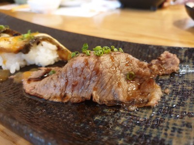 ซูชิเนื้อวากิวเทอริยากิ