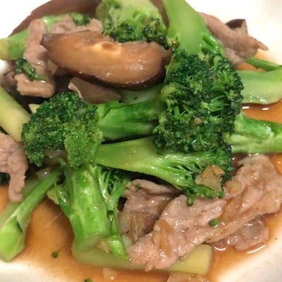 วิธีทำ หมูผัดบล็อคโคลี่ วิธีทำ หมูผัดบล็อคโคลี่