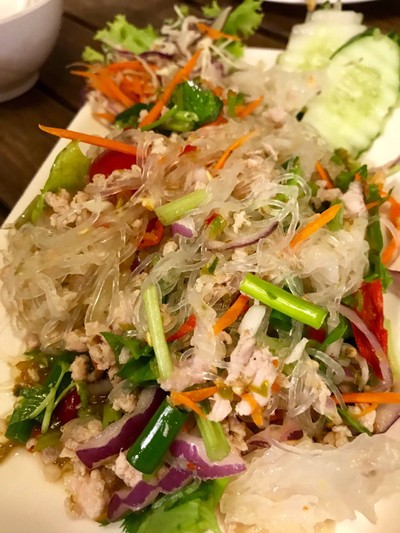 ยำวุ้นเส้น