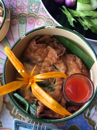 ไข่เจียวปูพริกสดโหระพา