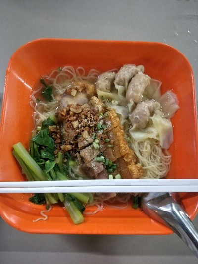 บะหมี่หมูกรอบ+เกี๊ยวหมู
