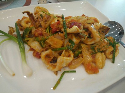 ปลาหมึกผัดไข่เค็ม