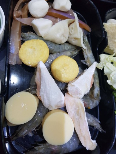 อาหาร หรือ เครื่องดื่ม