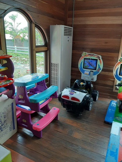 เด็กน้อยเค้าเล่นกัน