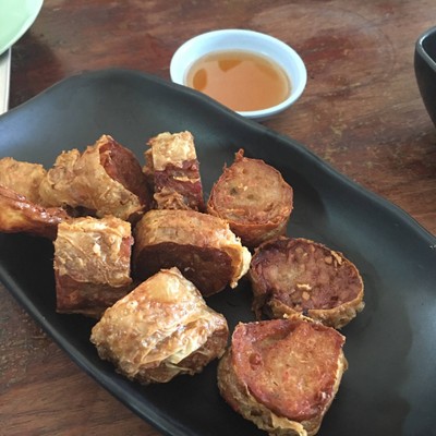 เมนูของร้าน เพิ่มผล(๒๕๐๖)เส้นบะหมี่ไข่ทำเอง – ศรีสะเกษ