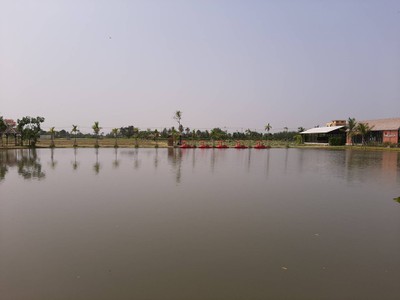 บึงกว้างมากครับ