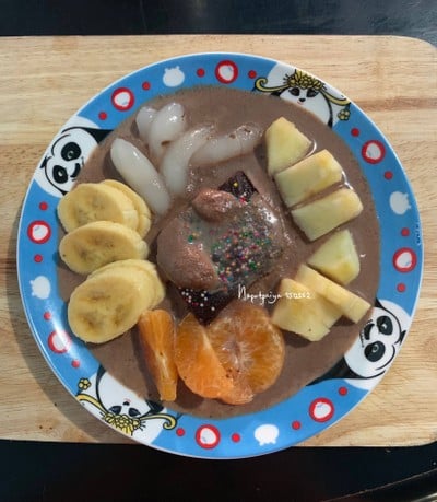 บราวนี่ดาร์กช็อกโกแลตปั่นผลไม้สด