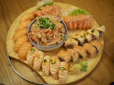 อาหาร หรือ เครื่องดื่ม