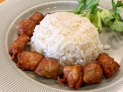 ข้าวหมูทอด