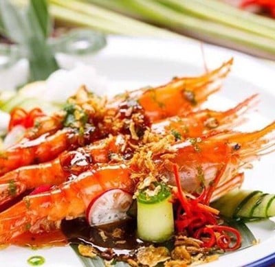 กุ้งแม่น้ำสดๆตัวโต 🍤  เนื้อกุ้งหวานๆ นุ่มเด้ง กับซอสมะขามเปรี้ยว อมหวาน 