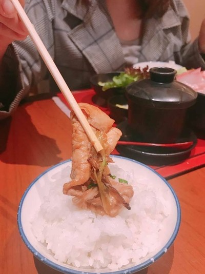 อาหาร หรือ เครื่องดื่ม