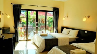 หาดทรายทองรีสอร์ท