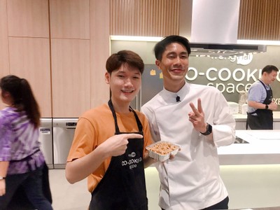 Mixed berry crumble pie by หมอตั้ม