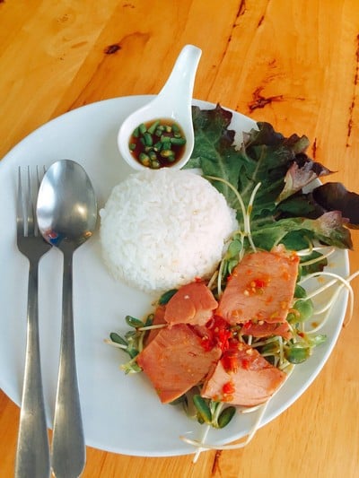 มณฑา Sausage&Coffee มณฑา Sausage&Coffee