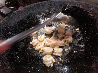 วิธีทำ ผัดดอกหอมกุ้งแชบ๊วย วิธีทำ ผัดดอกหอมกุ้งแชบ๊วย