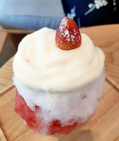 Strawberry Cheesecake Kakigori