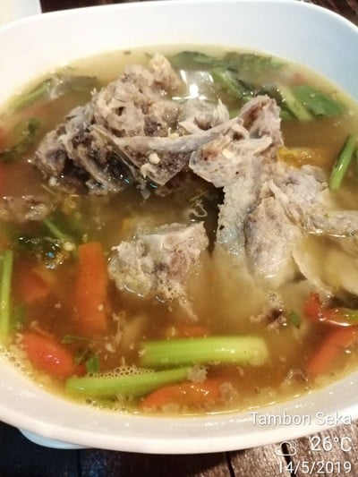 อาหาร หรือ เครื่องดื่ม