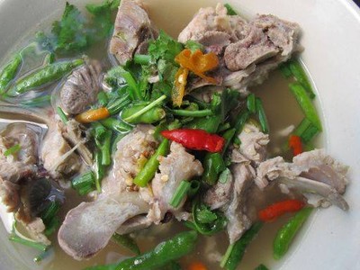 ก๋วยเตี๋ยวบ้านคุณย่า ซอยรางน้ำ ก๋วยเตี๋ยวบ้านคุณย่า ซอยรางน้ำ