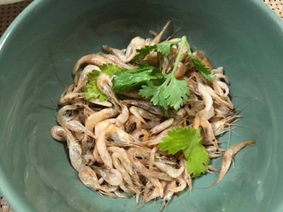 กุ้งฝอยคั่วเกลือ