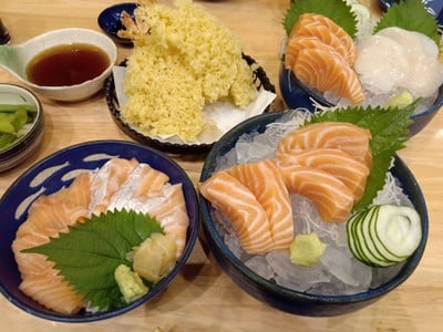 อาหาร หรือ เครื่องดื่ม