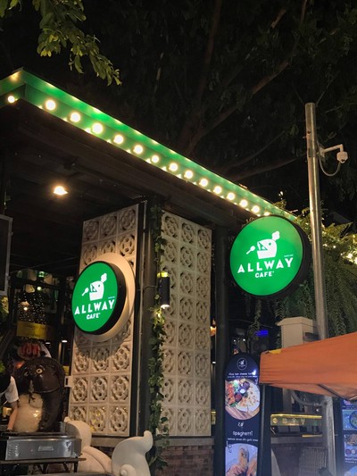 Seasonal Flower Salad