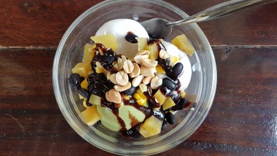 ไอศกรีมลุงชม (LungChom's ice cream) ไอศกรีมลุงชม (LungChom's ice cream)