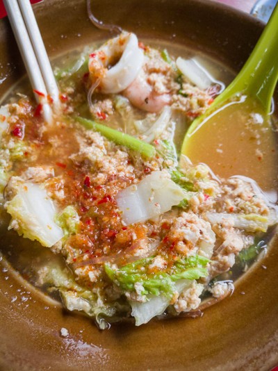 สุกี้น้ำ หมูหรือไก่(ช่วยระบุด้วยค่ะ)