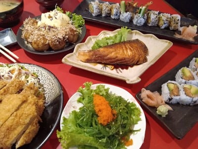 อาหาร หรือ เครื่องดื่ม