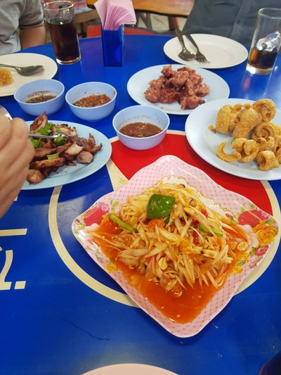 ไก่ย่างทางหลวง (KAI YANG THANG LUANG RESTAURANT) ไก่ย่างทางหลวง (KAI YANG THANG LUANG RESTAURANT)