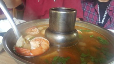 อาหาร หรือ เครื่องดื่ม