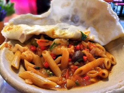 อาหาร หรือ เครื่องดื่ม