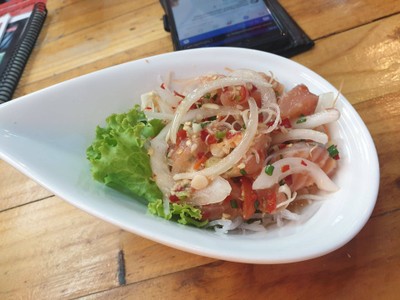 ยำแซลม่อน