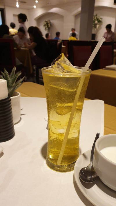 อาหาร หรือ เครื่องดื่ม