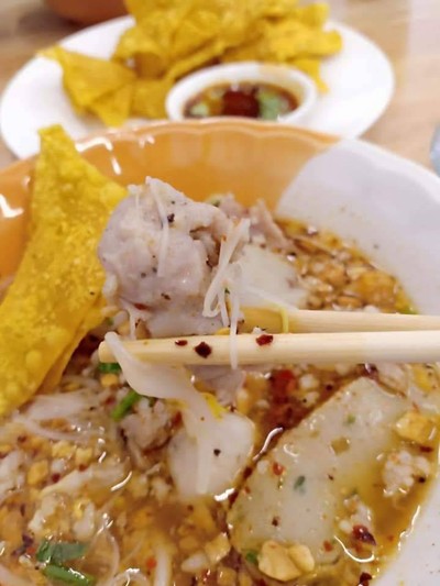 ก๋วยเตี๋ยวหมูต้มยำ