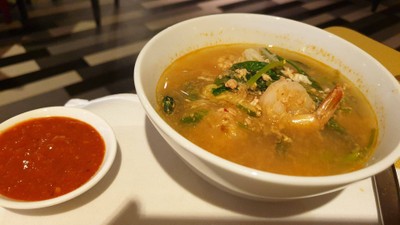 อาหาร หรือ เครื่องดื่ม