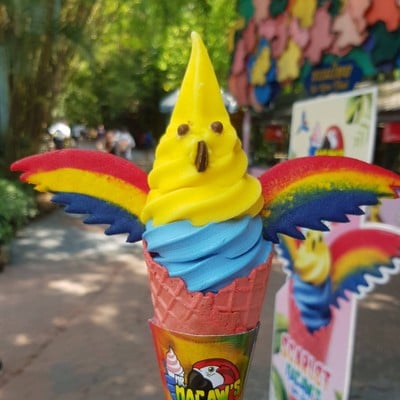 อาหาร หรือ เครื่องดื่ม