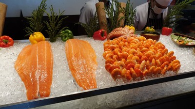 อาหาร หรือ เครื่องดื่ม