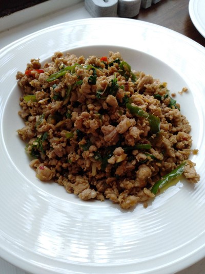 ข้าวผัดกระเพาหมูสับ