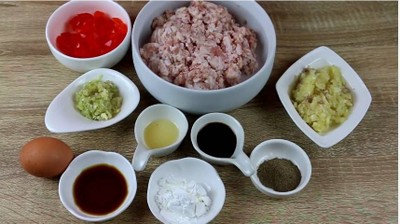 วิธีทำ ขนมจีบหมูสับไข่เค็ม วิธีทำ ขนมจีบหมูสับไข่เค็ม