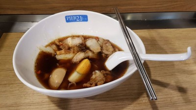 ก๋วยจั๊บน้ำข้น กรอบ-ไข่