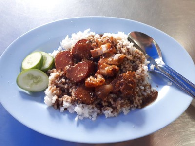 ข้าวหมูกรอบ+กุนเชียง