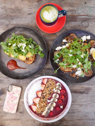 อาหาร หรือ เครื่องดื่ม