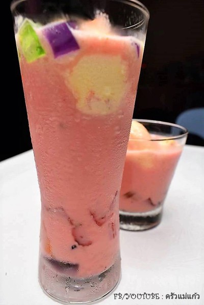 วิธีทำ สมูทตี้สตรอว์เบอร์รีเยลลี่